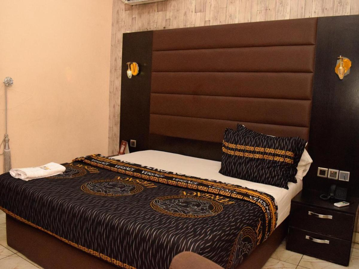 Bana Hotel & Suites Lagos Exterior photo