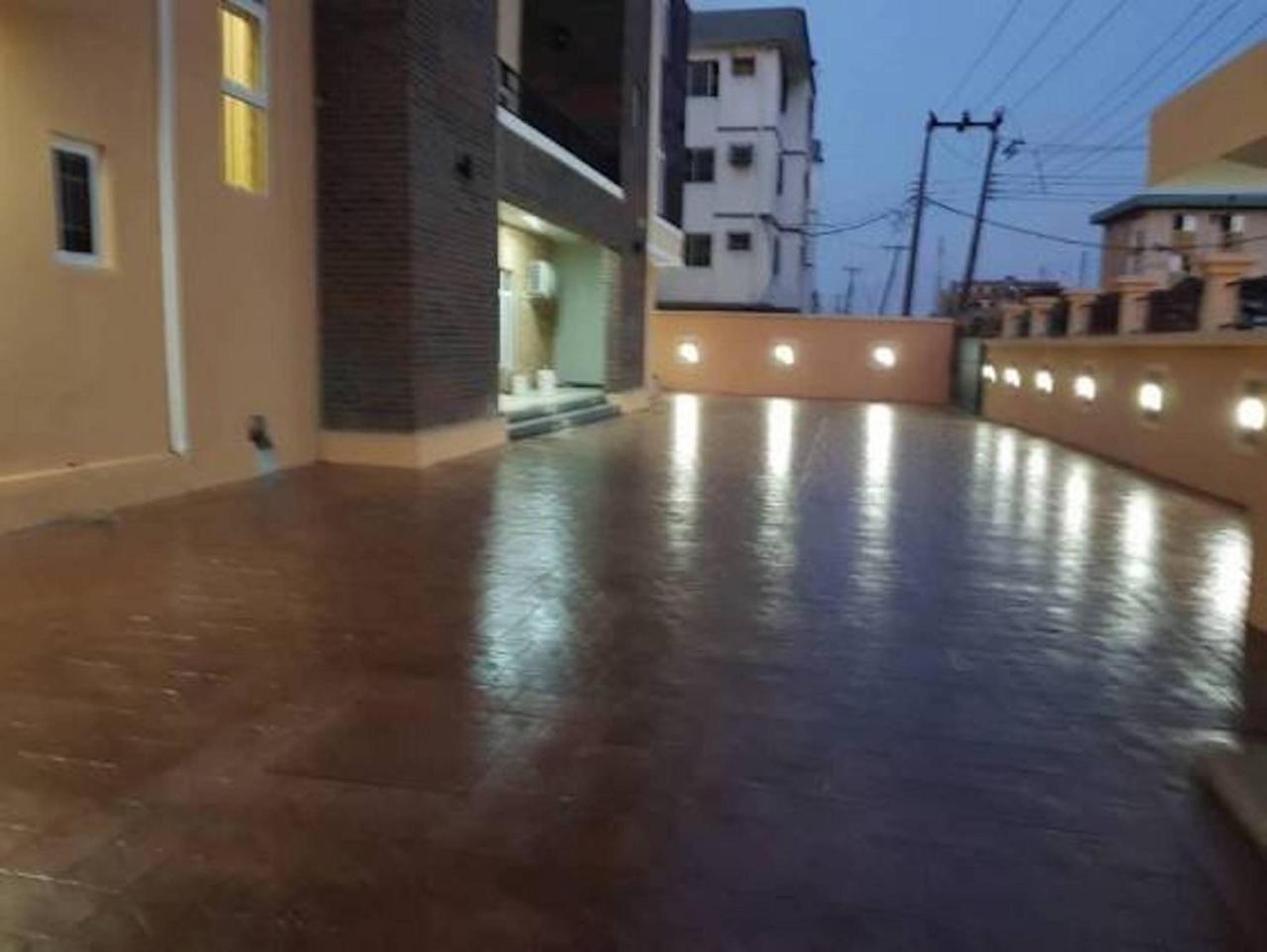 Bana Hotel & Suites Lagos Exterior photo