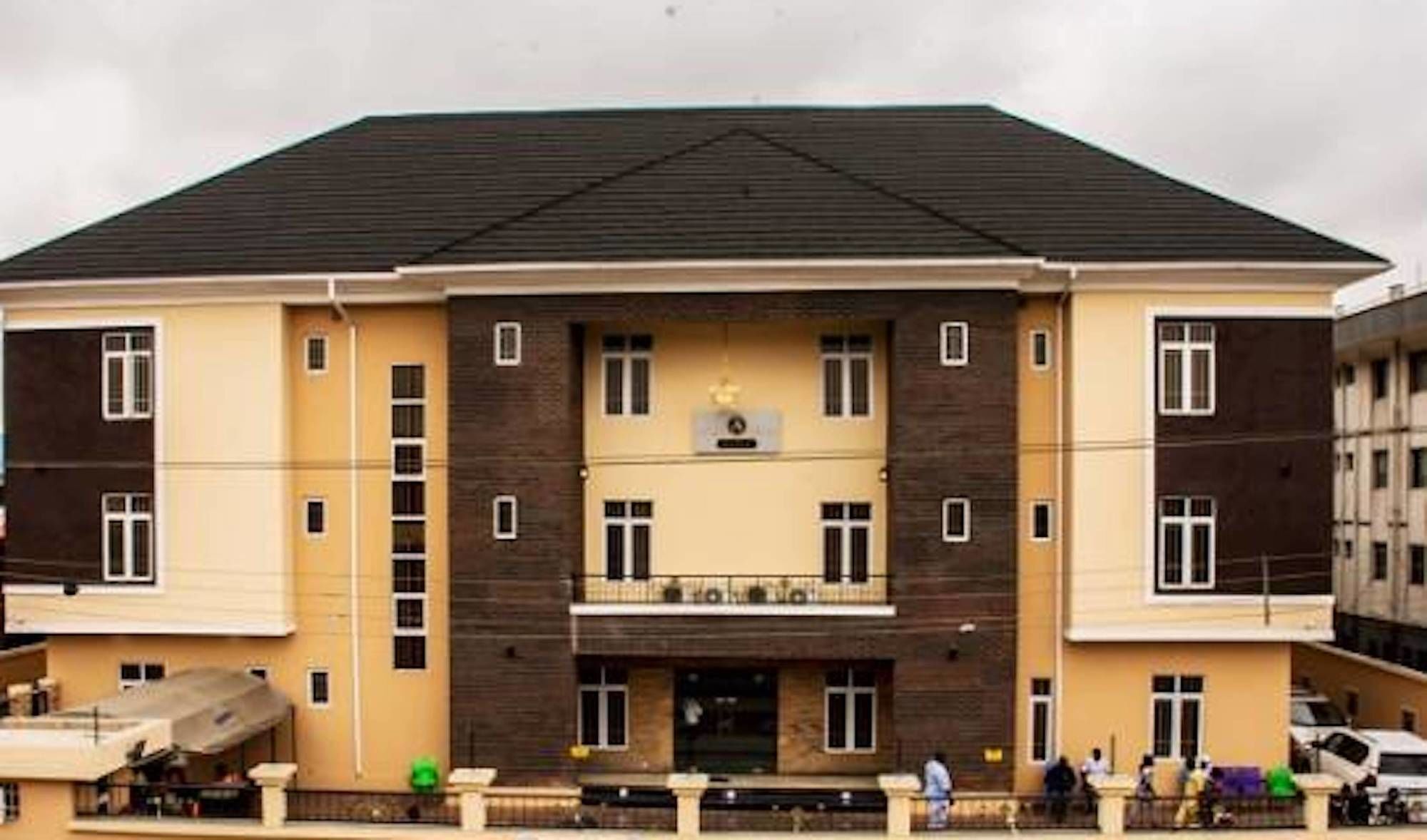 Bana Hotel & Suites Lagos Exterior photo